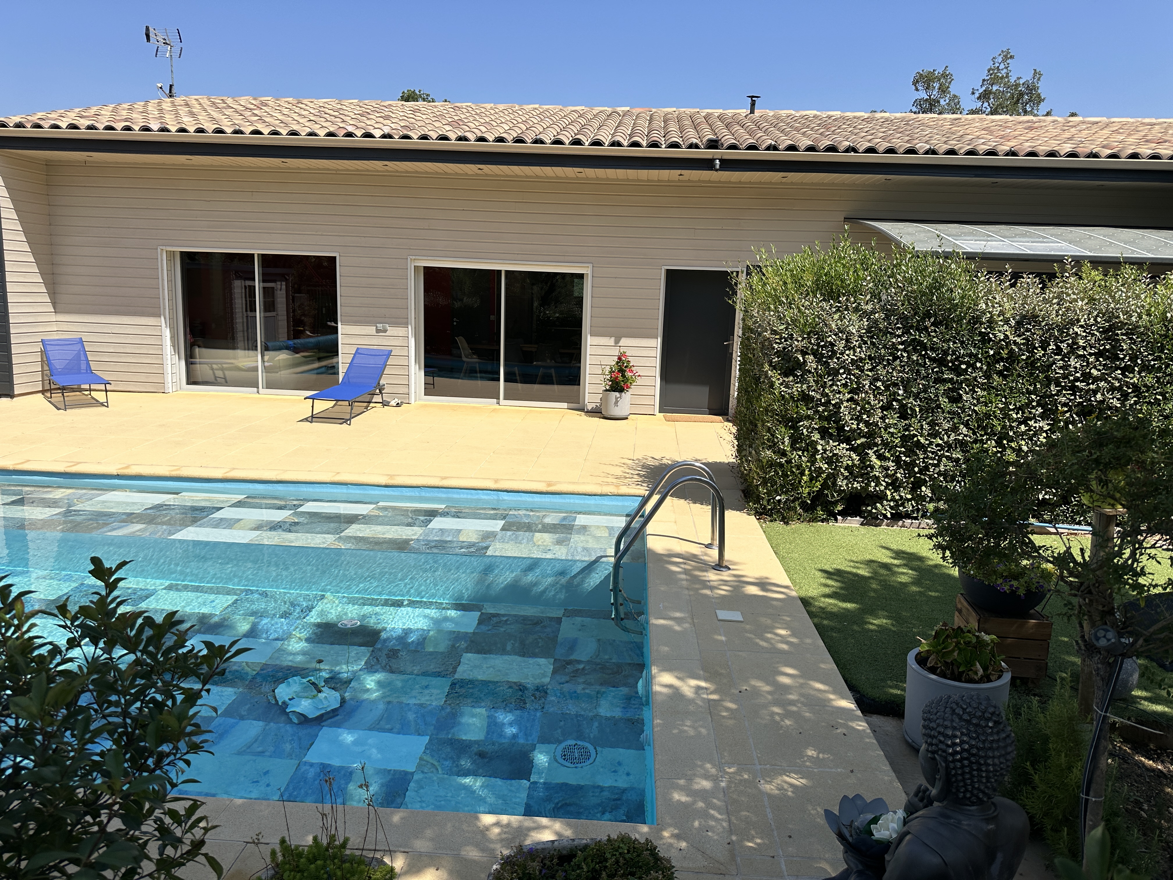 Maison de plain pied à Saint Saturnin les Apt