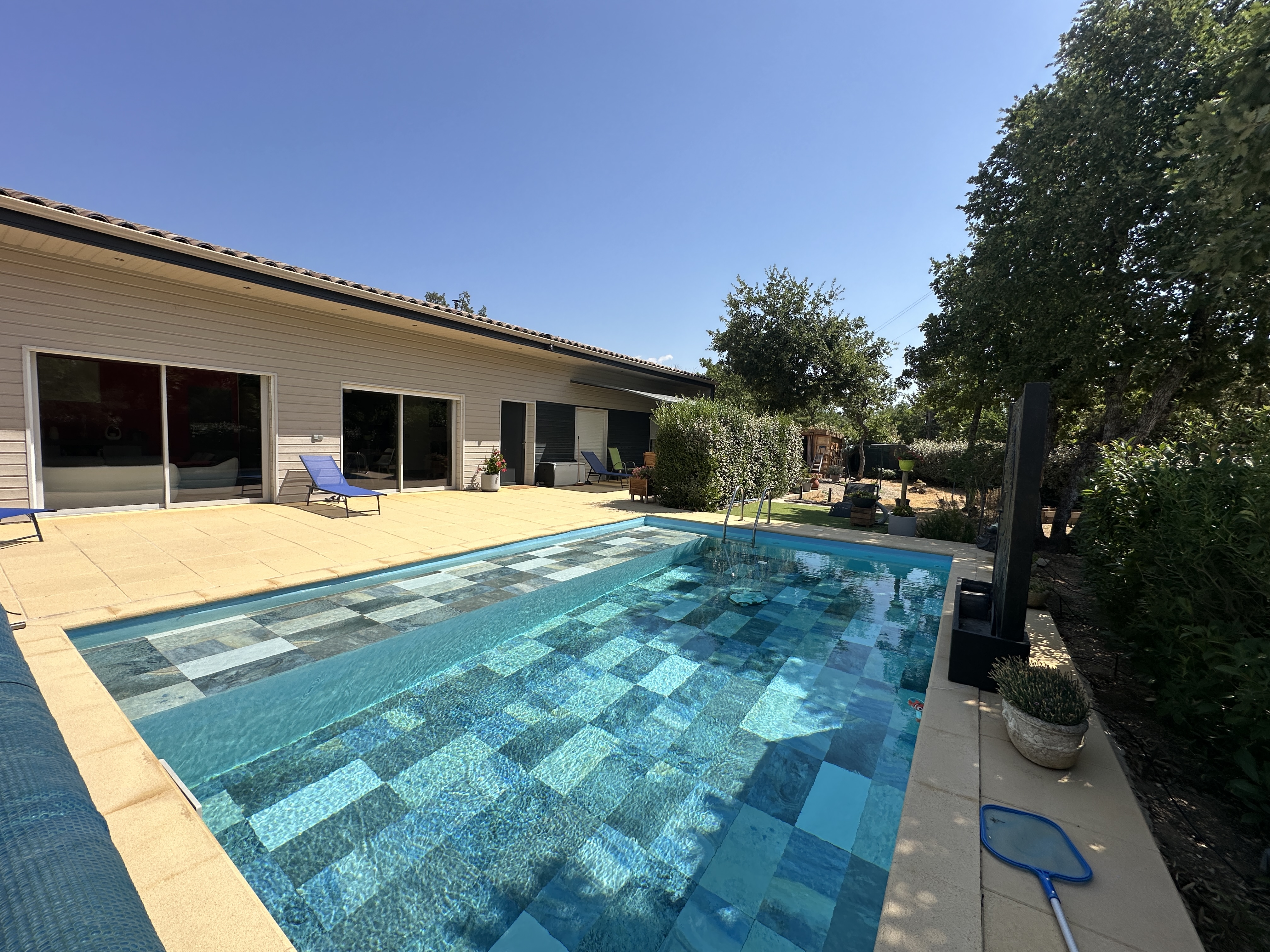 Maison de plain pied à Saint Saturnin les Apt