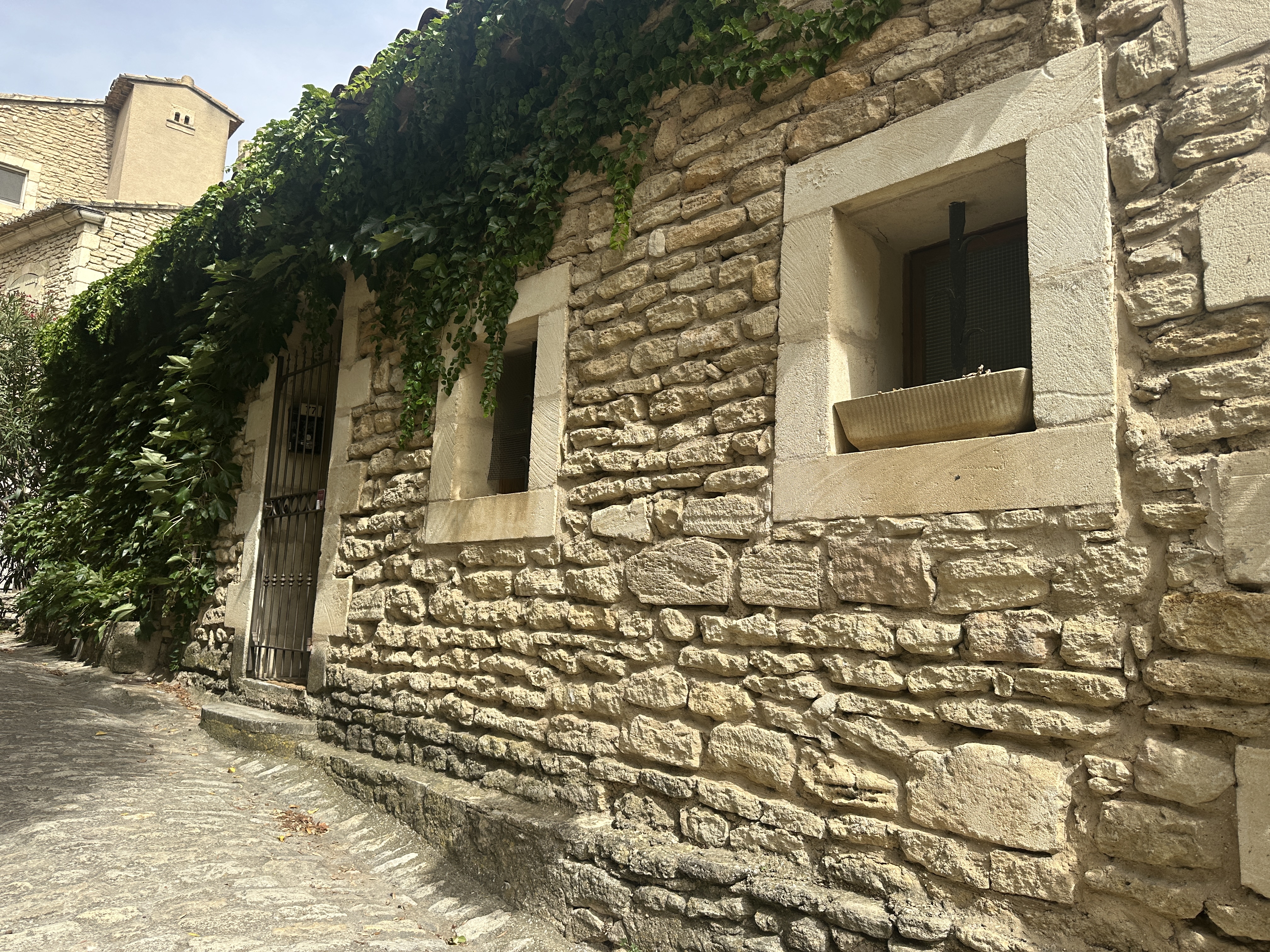 MAISON DE VILLAGE AVEC VUE PANORAMIQUE A GORDES